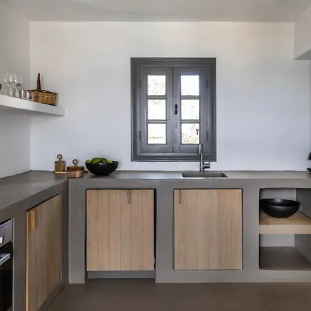 Acron Paros Kolympithres