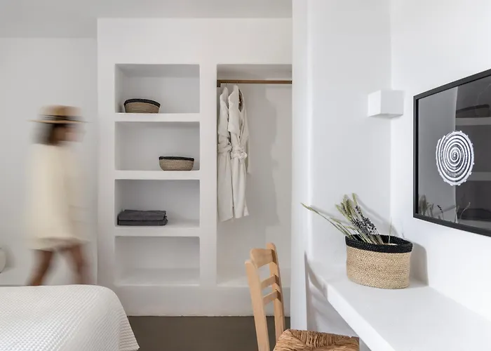 Acron Paros Kolympithres