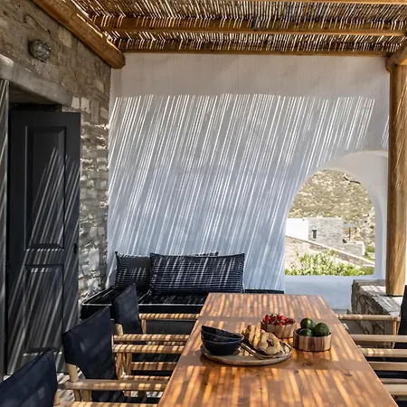 Acron Paros *