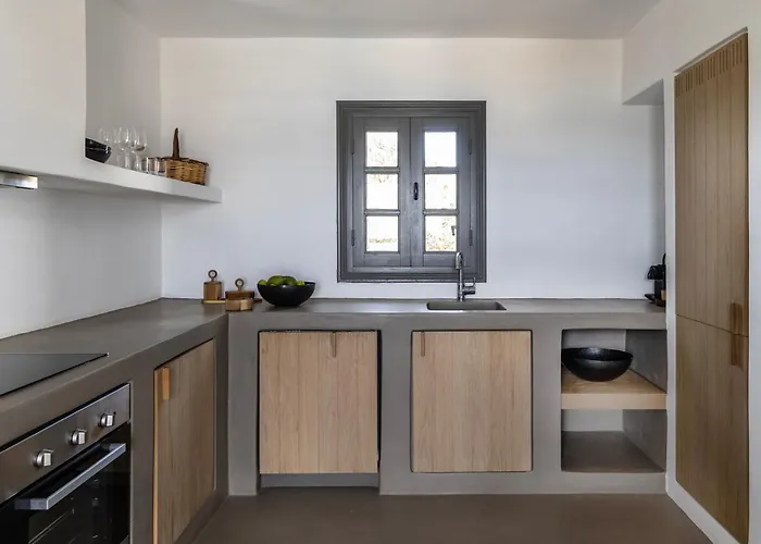 Acron Paros Kolympithres